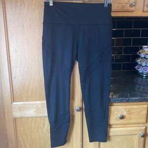 Women’s Aerie leggings. Black, size large, 3/4 length.